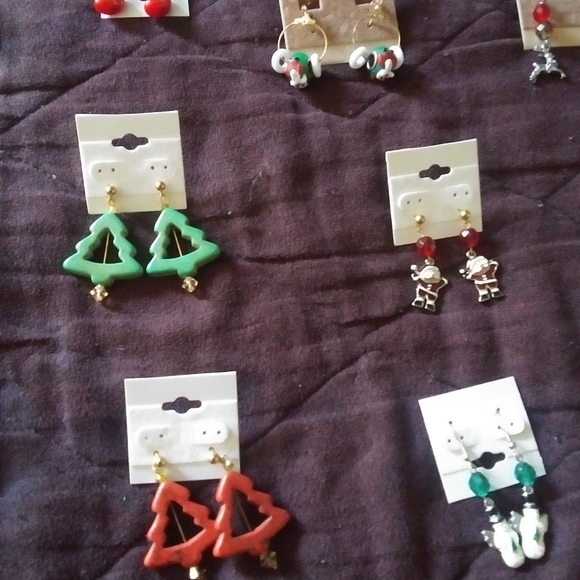 ✨🥀Earring Bundle🥀✨ - Picture 3 of 4